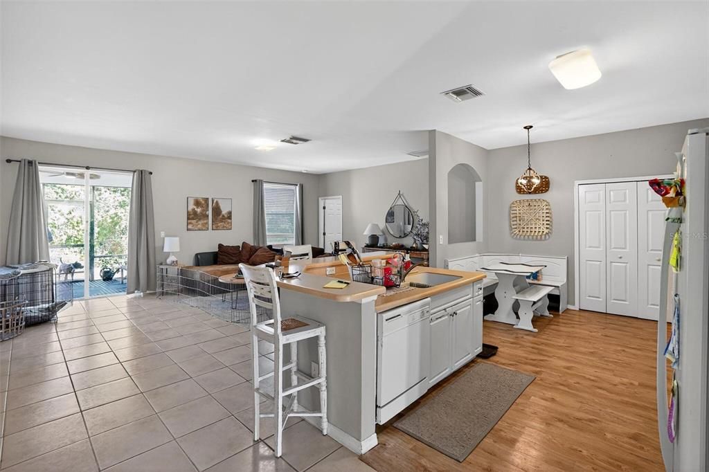 For Sale: $399,900 (3 beds, 2 baths, 2040 Square Feet)