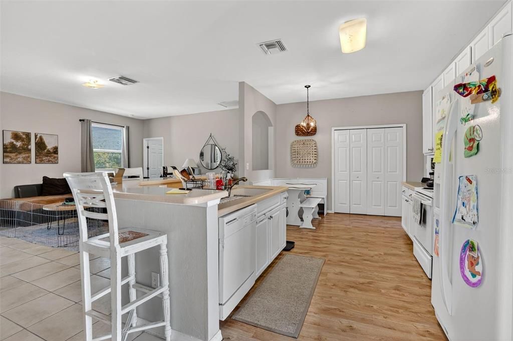 For Sale: $399,900 (3 beds, 2 baths, 2040 Square Feet)