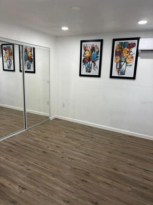 待售: $420,000 (5 贝兹, 3 浴室, 1666 平方英尺)