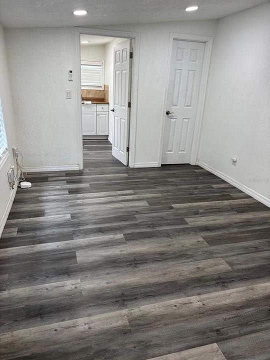 待售: $420,000 (5 贝兹, 3 浴室, 1666 平方英尺)