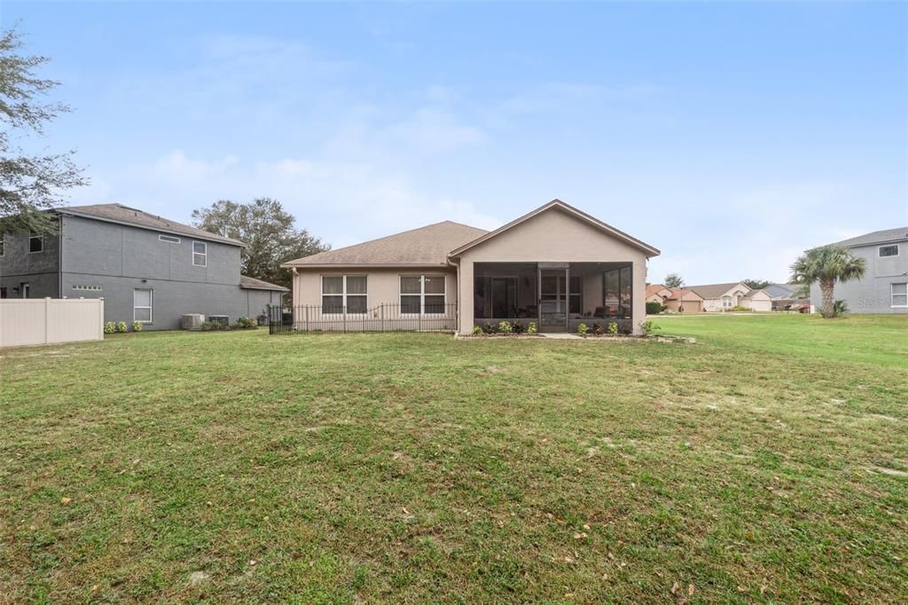 For Sale: $385,000 (3 beds, 2 baths, 1734 Square Feet)