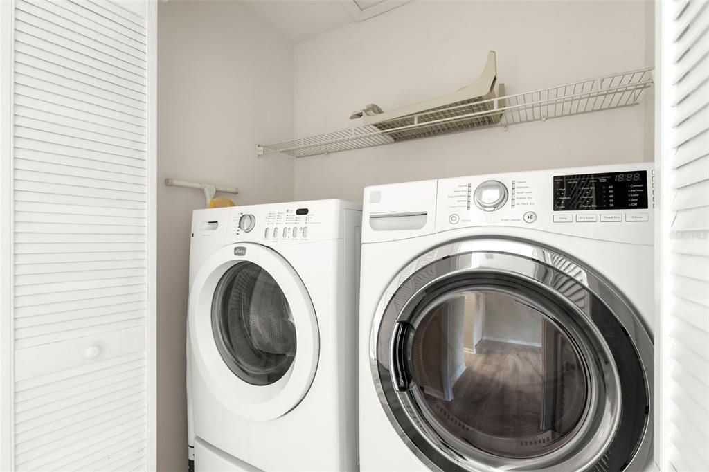 En Venta: $229,000 (2 camas, 2 baños, 1100 Pies cuadrados)