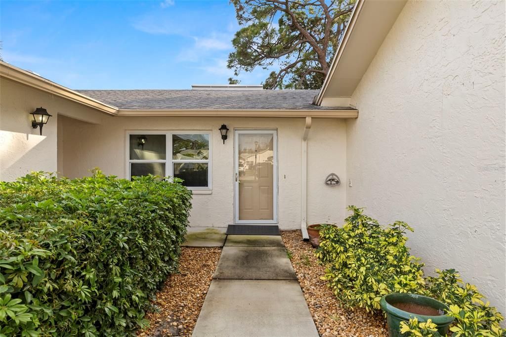 En Venta: $229,000 (2 camas, 2 baños, 1100 Pies cuadrados)