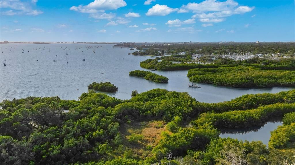 En Venta: $229,000 (2 camas, 2 baños, 1100 Pies cuadrados)