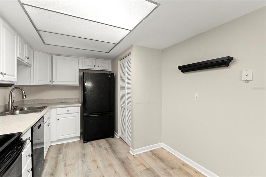 En Venta: $229,000 (2 camas, 2 baños, 1100 Pies cuadrados)