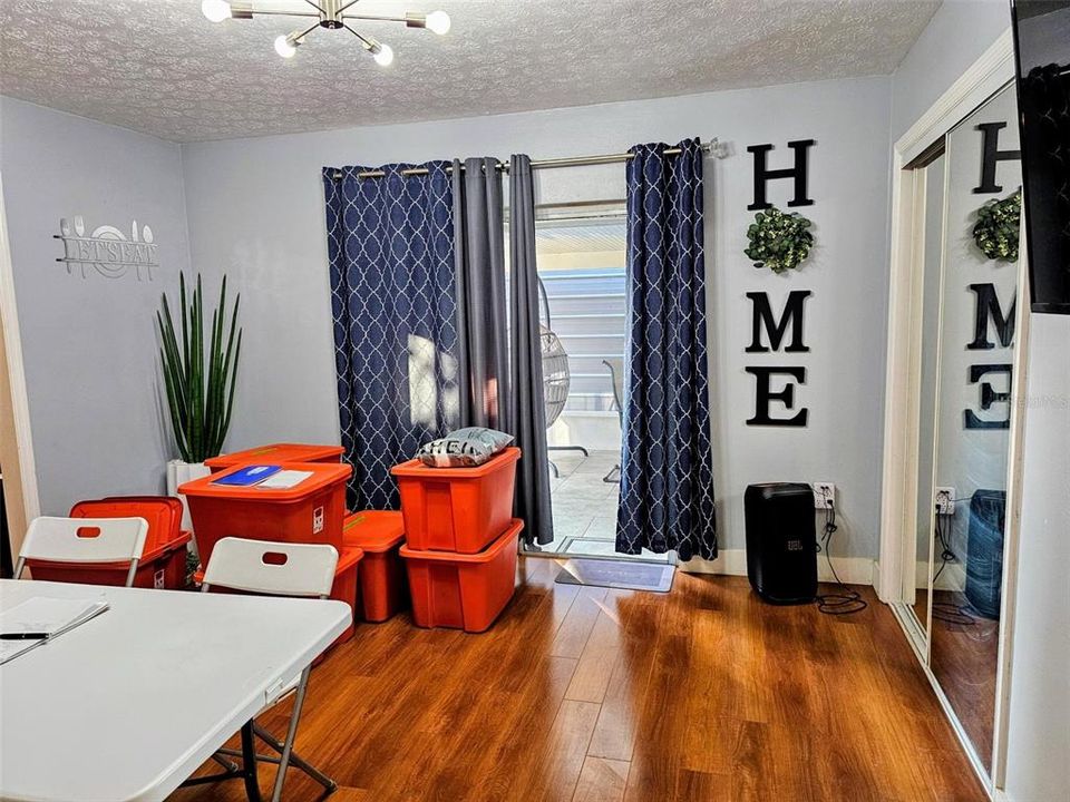 En Venta: $375,000 (3 camas, 2 baños, 1446 Pies cuadrados)