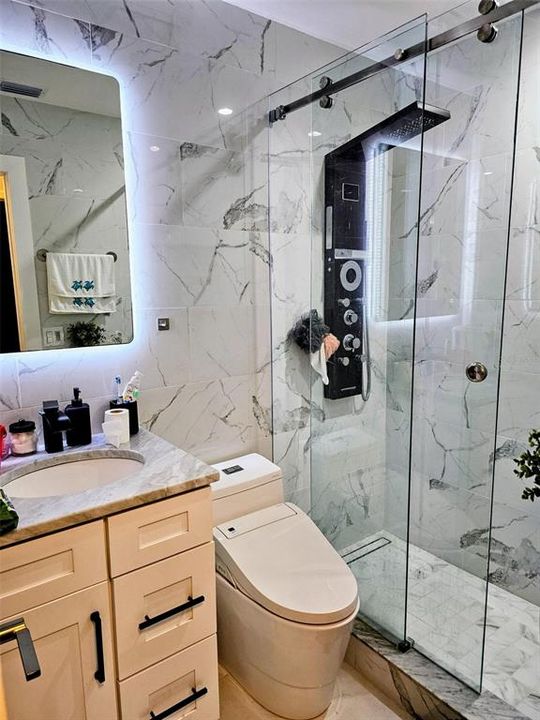 En Venta: $375,000 (3 camas, 2 baños, 1446 Pies cuadrados)