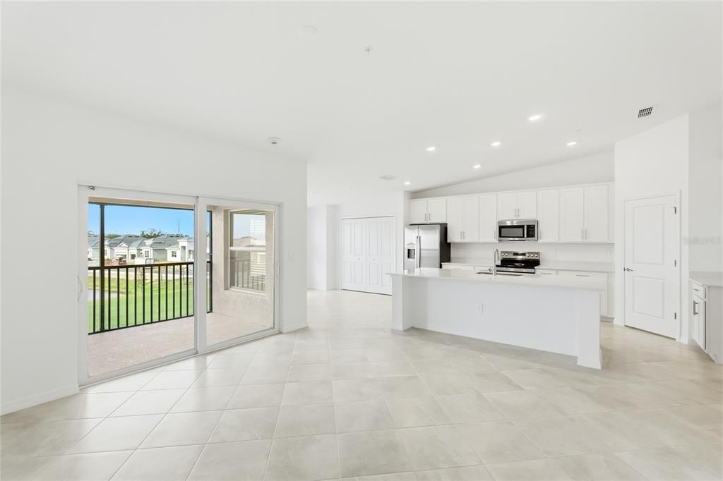 В аренду: $3,100 (2 спален, 2 ванн, 1366 Квадратных фут)