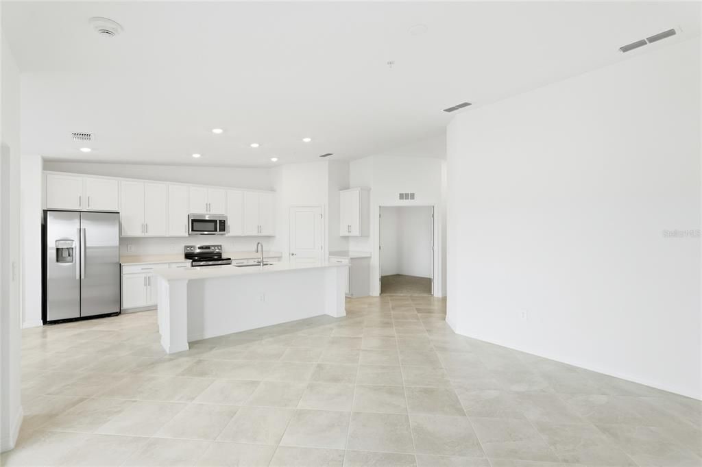 В аренду: $3,100 (2 спален, 2 ванн, 1366 Квадратных фут)