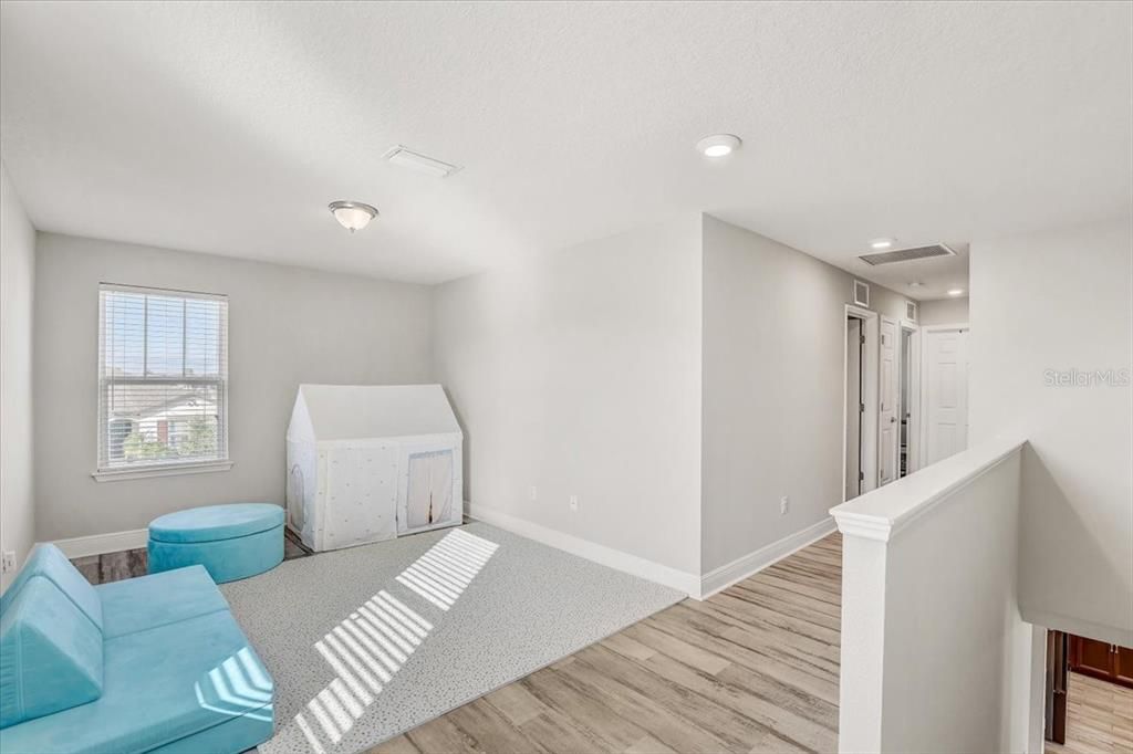 待售: $475,000 (5 贝兹, 3 浴室, 2627 平方英尺)