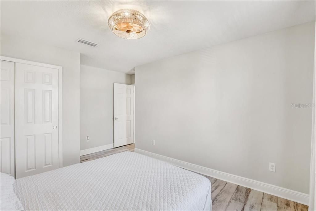 待售: $475,000 (5 贝兹, 3 浴室, 2627 平方英尺)