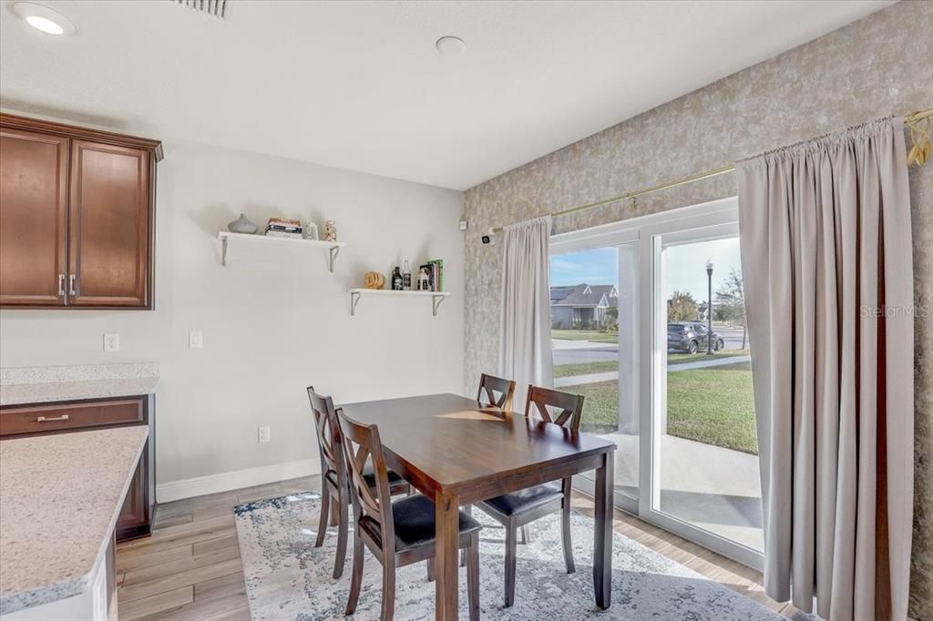 待售: $475,000 (5 贝兹, 3 浴室, 2627 平方英尺)