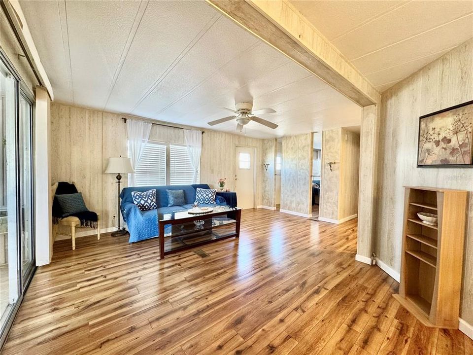 En Venta: $135,000 (2 camas, 2 baños, 1280 Pies cuadrados)