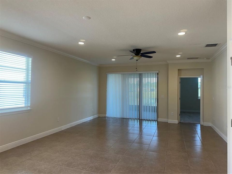 For Sale: $419,900 (3 beds, 2 baths, 1876 Square Feet)