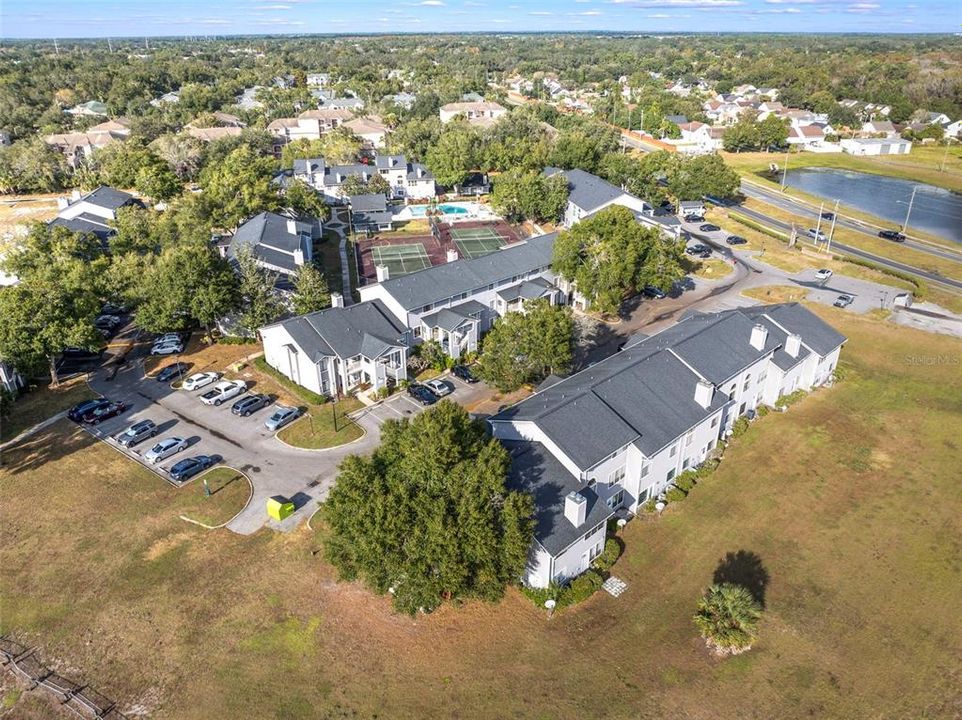 На продажу: $205,000 (2 спален, 2 ванн, 874 Квадратных фут)