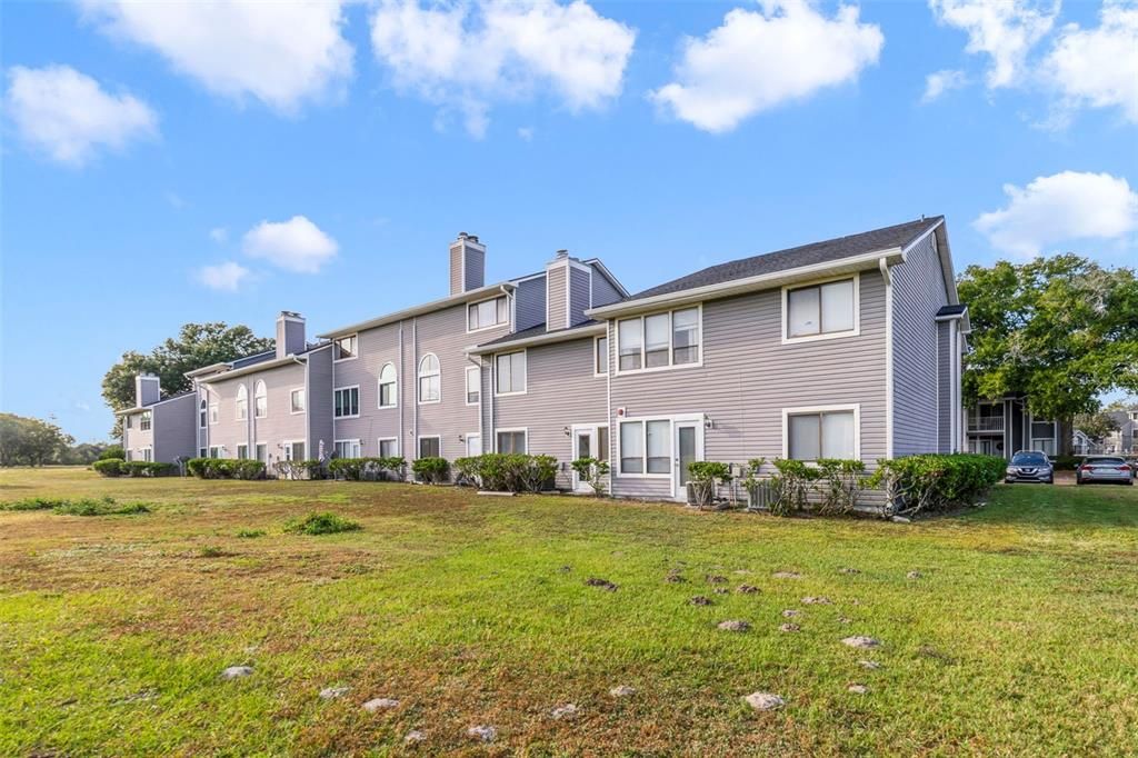 На продажу: $205,000 (2 спален, 2 ванн, 874 Квадратных фут)