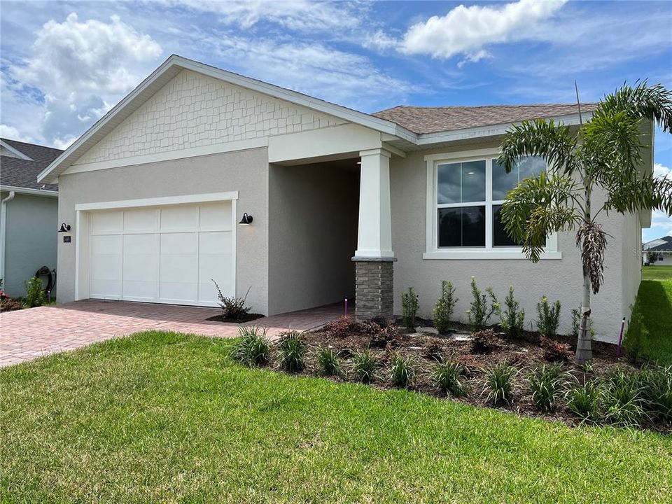 En Renta: $2,550 (4 camas, 3 baños, 2200 Pies cuadrados)