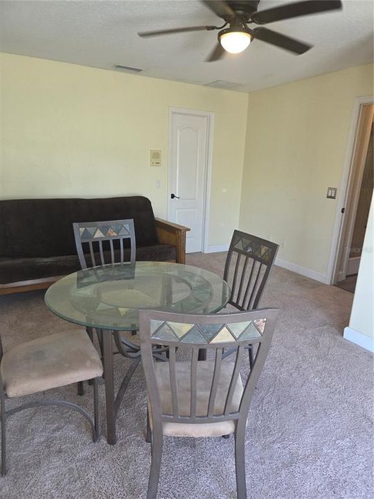 В аренду: $1,500 (1 спален, 1 ванн, 700 Квадратных фут)