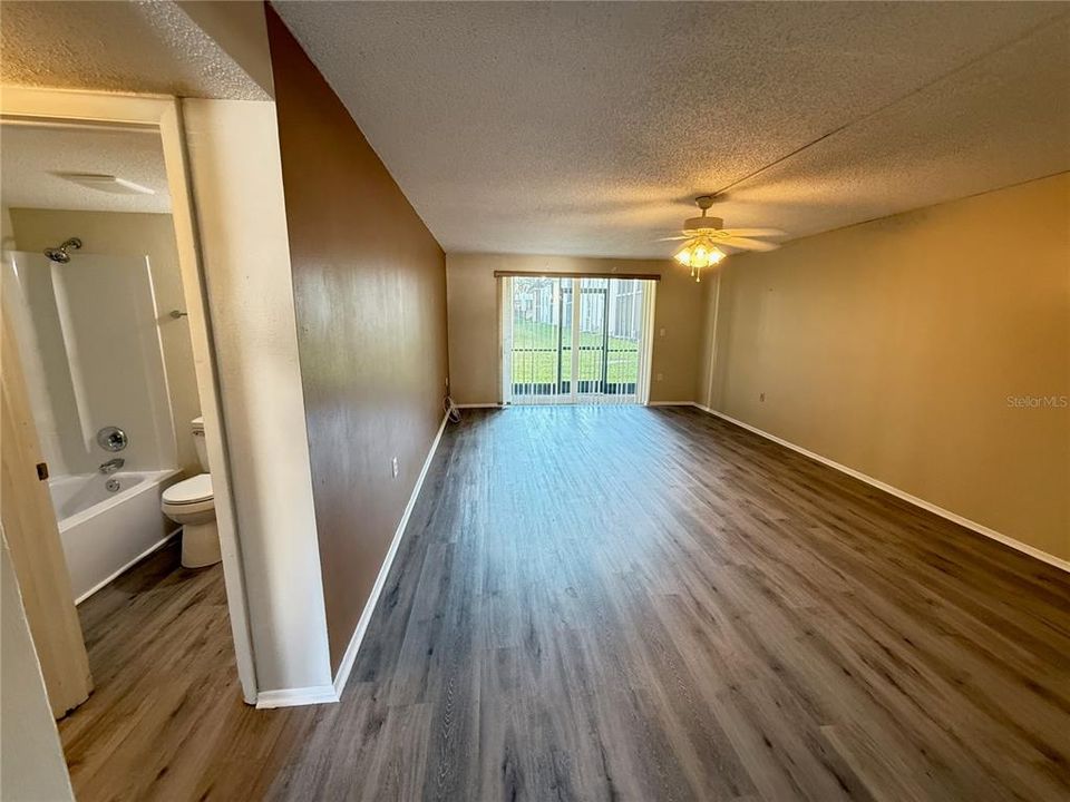 For Sale: $120,000 (1 beds, 1 baths, 760 Square Feet)