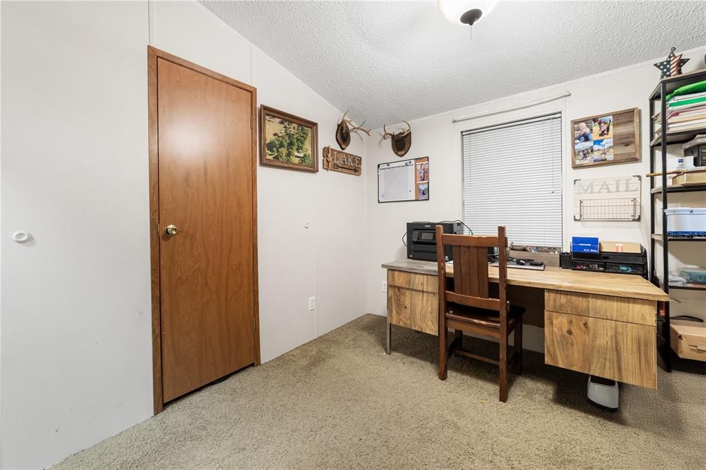 For Sale: $525,000 (4 beds, 2 baths, 1288 Square Feet)