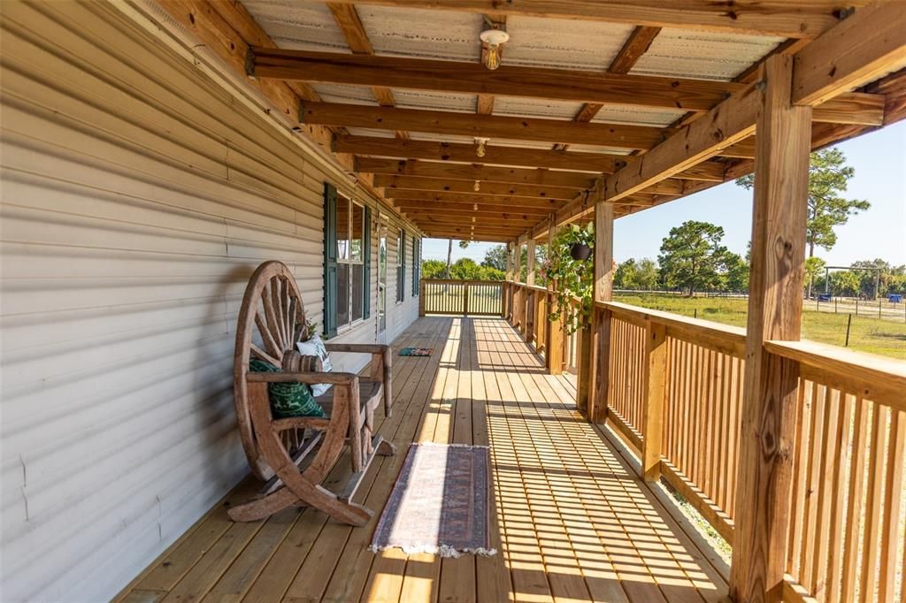 For Sale: $525,000 (4 beds, 2 baths, 1288 Square Feet)