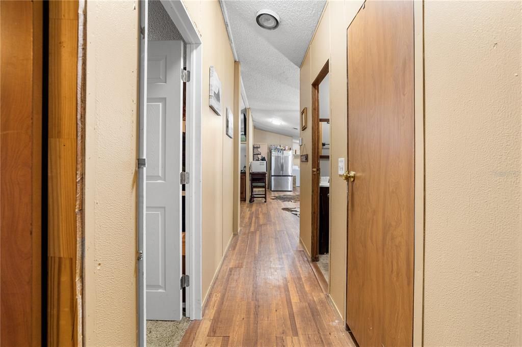 For Sale: $525,000 (4 beds, 2 baths, 1288 Square Feet)