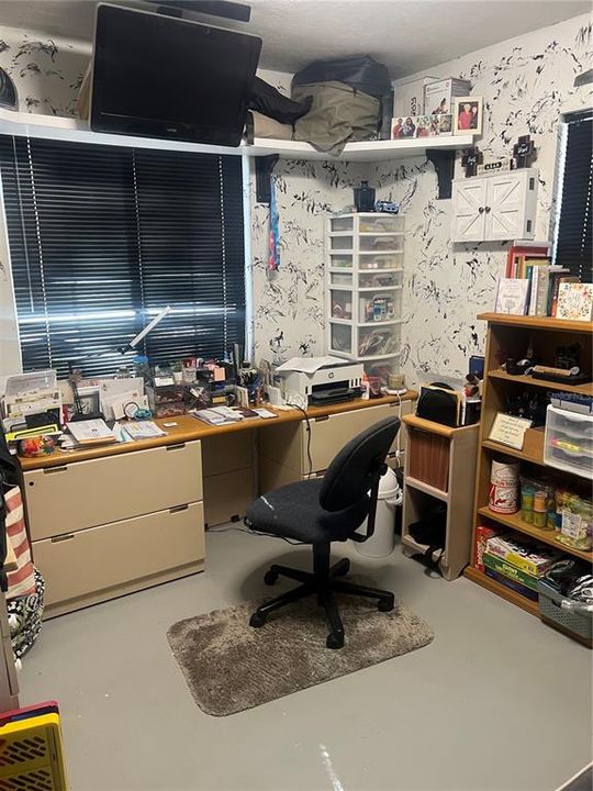 待售: $235,000 (3 贝兹, 1 浴室, 888 平方英尺)