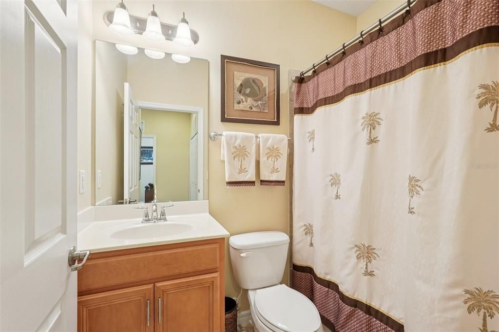 待售: $319,000 (3 贝兹, 2 浴室, 1252 平方英尺)