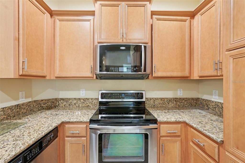 待售: $319,000 (3 贝兹, 2 浴室, 1252 平方英尺)