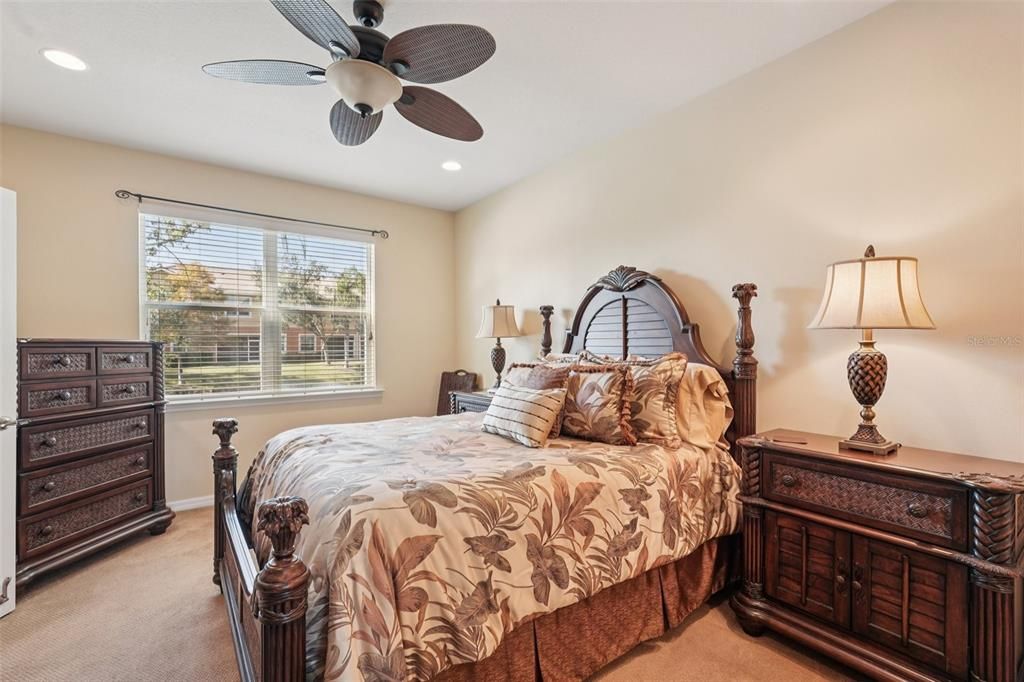 待售: $319,000 (3 贝兹, 2 浴室, 1252 平方英尺)