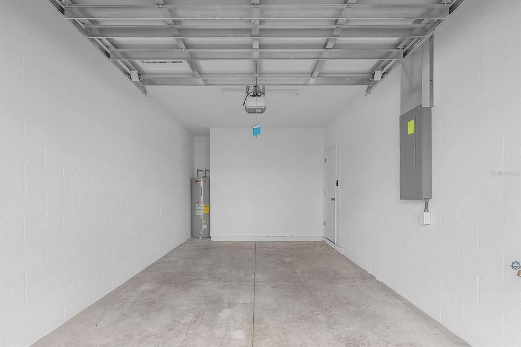 For Sale: $329,900 (3 beds, 2 baths, 1352 Square Feet)