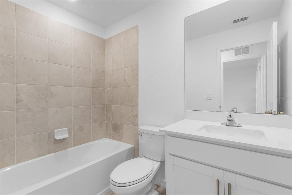 For Sale: $329,900 (3 beds, 2 baths, 1352 Square Feet)