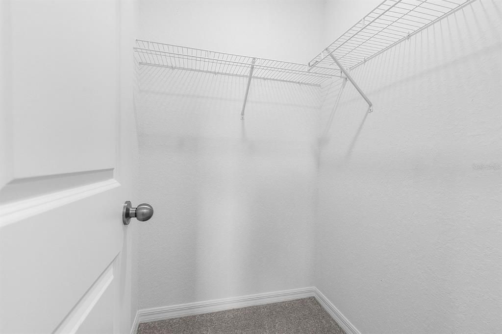 For Sale: $329,900 (3 beds, 2 baths, 1352 Square Feet)