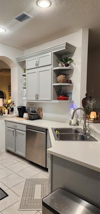 For Sale: $259,900 (3 beds, 2 baths, 1608 Square Feet)