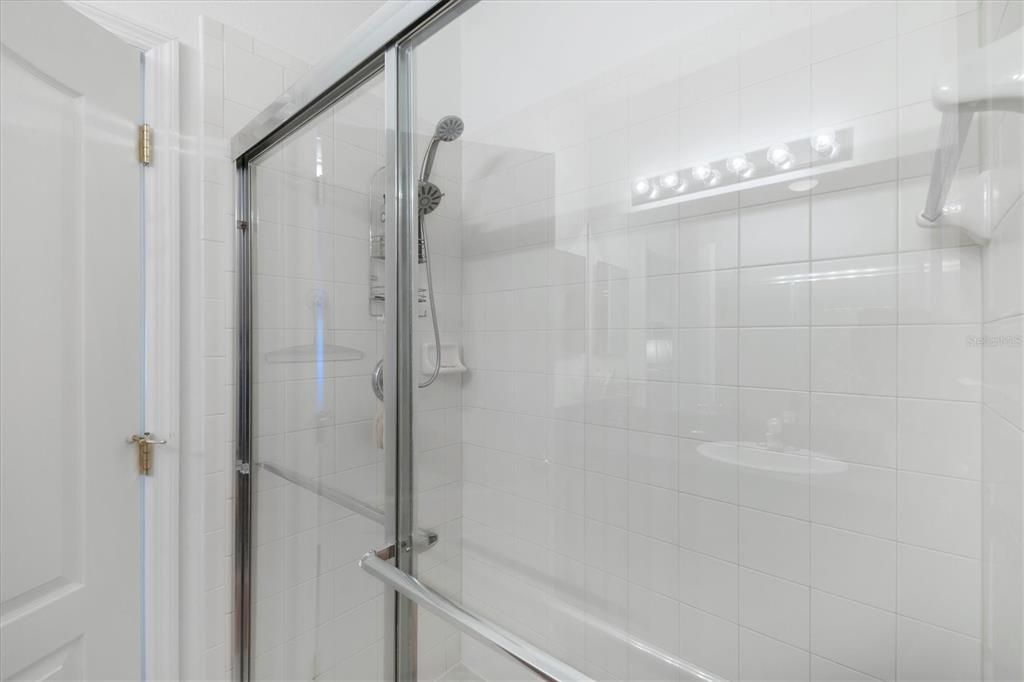 For Sale: $259,900 (3 beds, 2 baths, 1608 Square Feet)