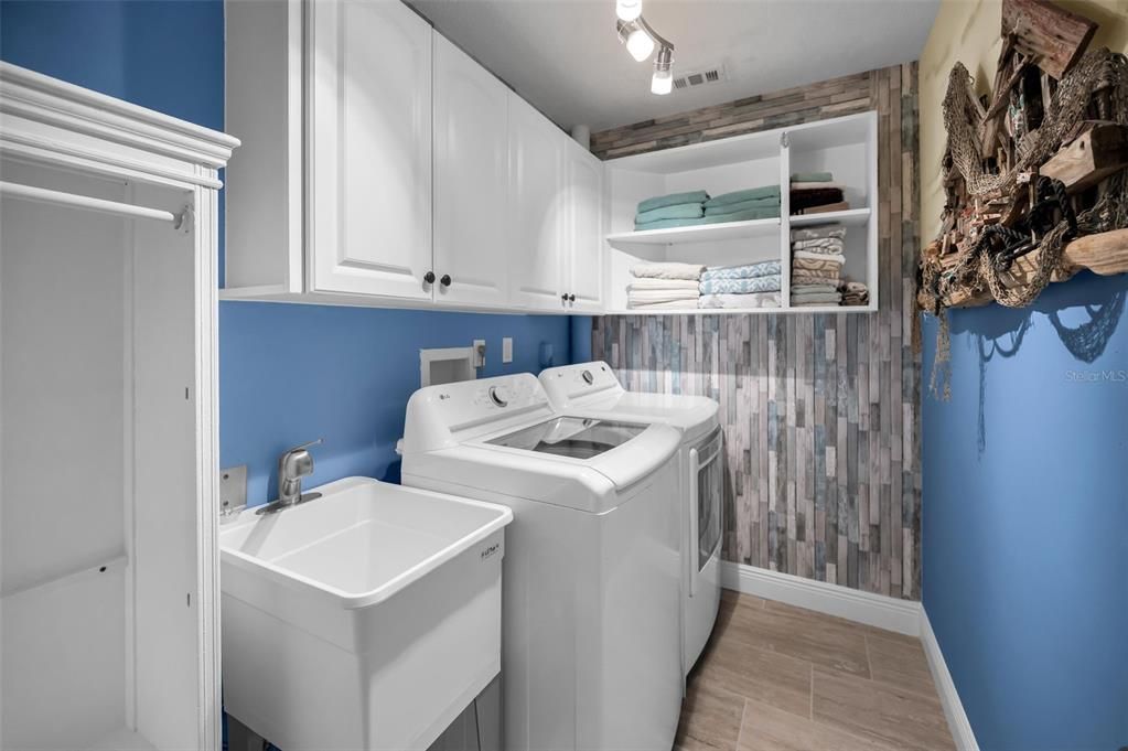 En Venta: $525,000 (3 camas, 2 baños, 1915 Pies cuadrados)