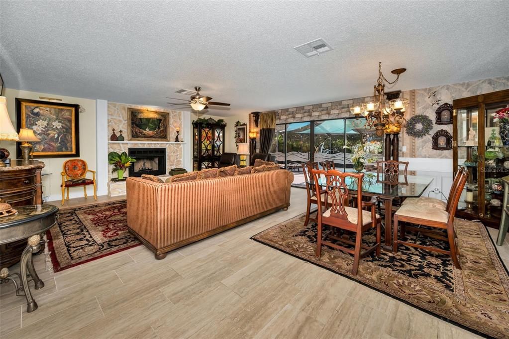 En Venta: $525,000 (3 camas, 2 baños, 1915 Pies cuadrados)