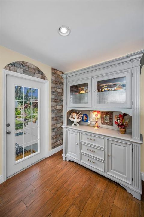 En Venta: $525,000 (3 camas, 2 baños, 1915 Pies cuadrados)