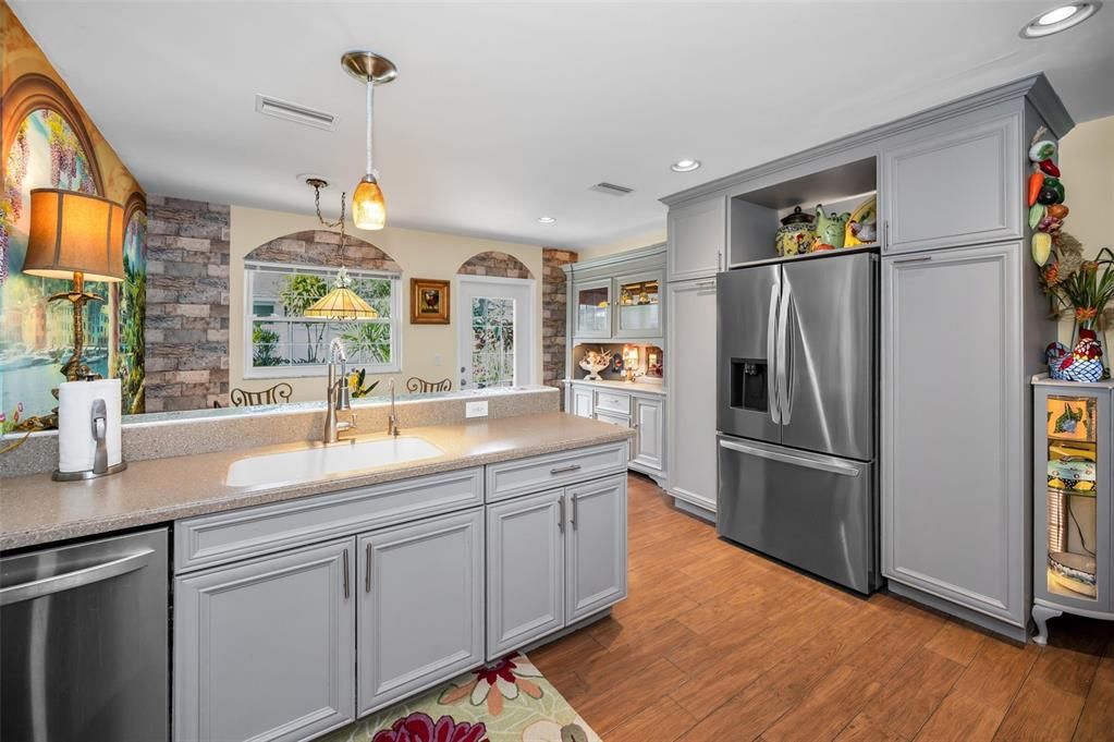 En Venta: $525,000 (3 camas, 2 baños, 1915 Pies cuadrados)