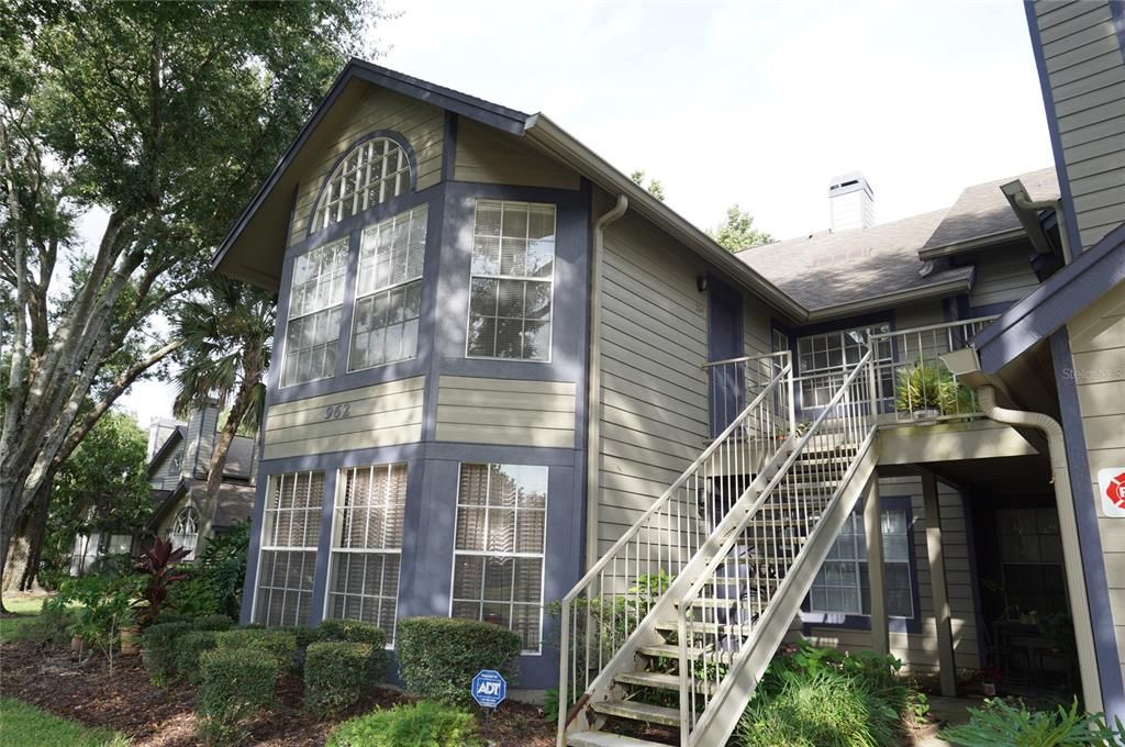 For Rent: $1,600 (2 beds, 2 baths, 998 Square Feet)