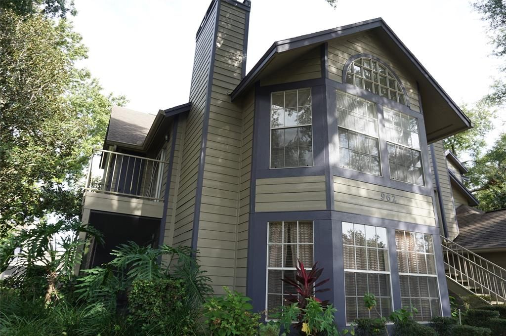 For Rent: $1,600 (2 beds, 2 baths, 998 Square Feet)