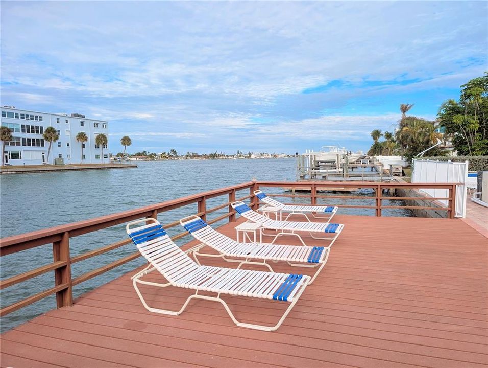 待售: $355,000 (1 贝兹, 1 浴室, 825 平方英尺)