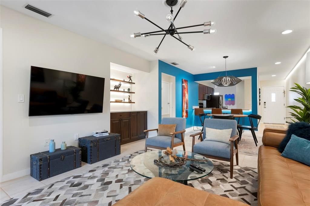 For Rent: $5,000 (2 beds, 2 baths, 1102 Square Feet)