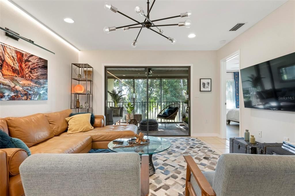 For Rent: $5,000 (2 beds, 2 baths, 1102 Square Feet)