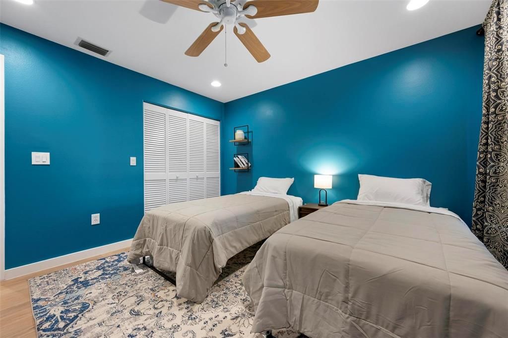 For Rent: $5,000 (2 beds, 2 baths, 1102 Square Feet)