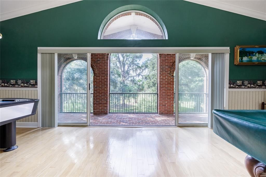 For Rent: $4,950 (5 beds, 4 baths, 5349 Square Feet)