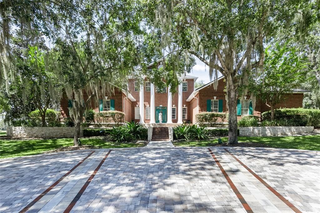 For Rent: $4,950 (5 beds, 4 baths, 5349 Square Feet)