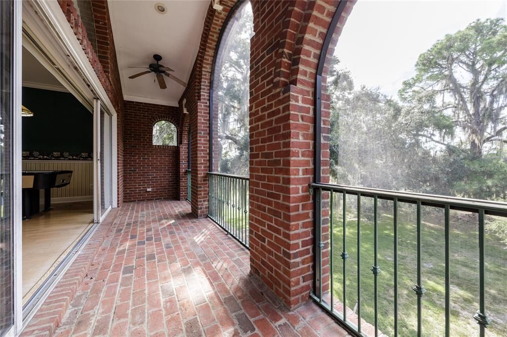 For Rent: $4,950 (5 beds, 4 baths, 5349 Square Feet)