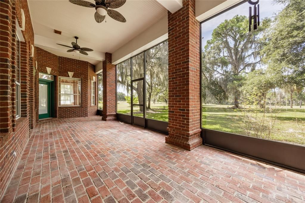 For Rent: $4,950 (5 beds, 4 baths, 5349 Square Feet)