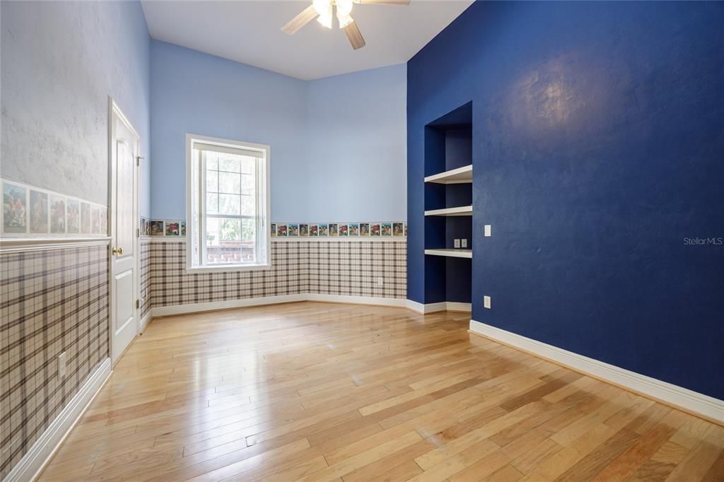 For Rent: $4,950 (5 beds, 4 baths, 5349 Square Feet)